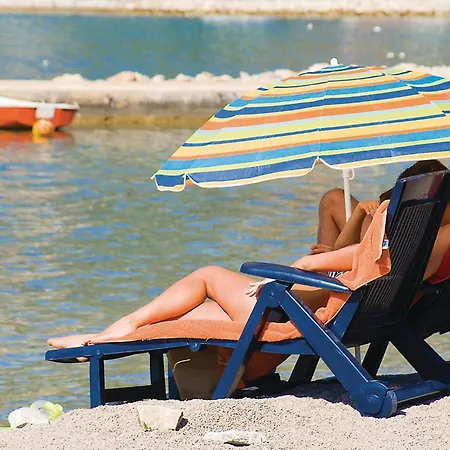 Three-bedroom In * Rovanjska