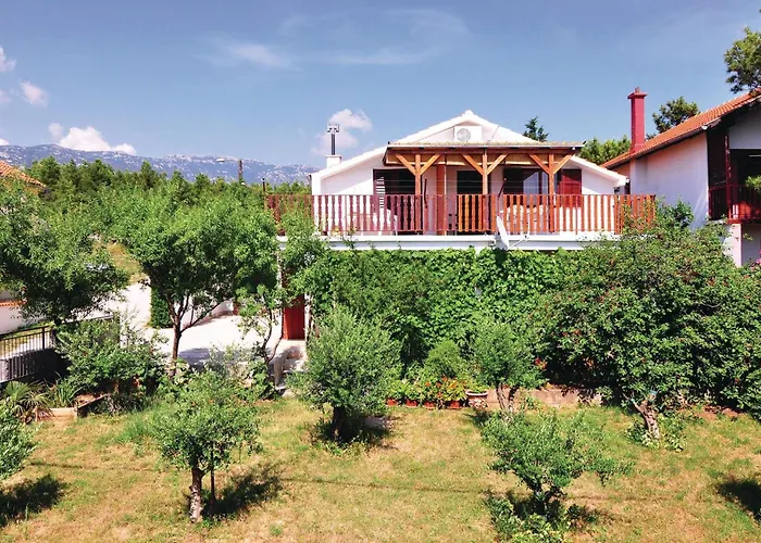 Three-bedroom In Апартаменты